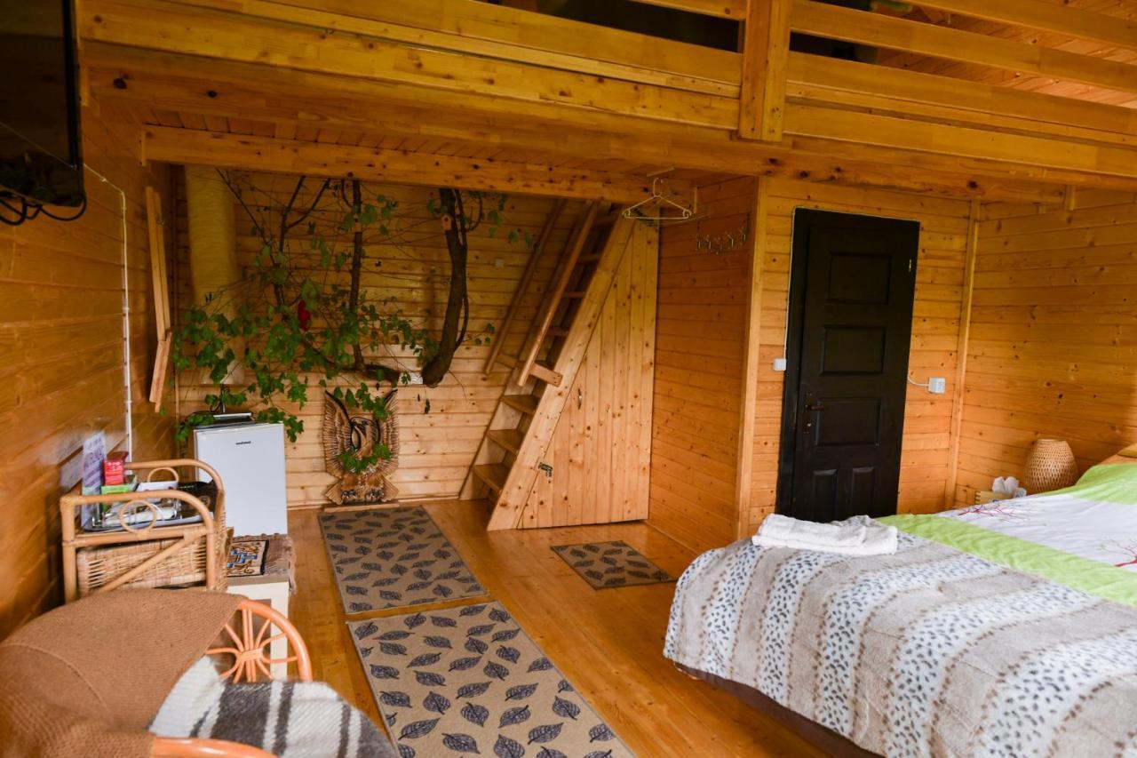 Cuibul Vulturilor - Casuta In Copac Villa Moisei Luaran gambar